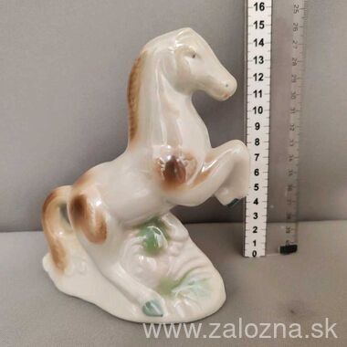 Porcelán